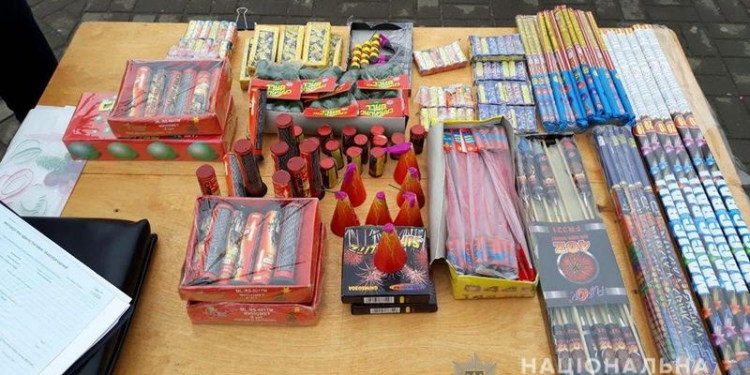 В Николаеве полиция вчера изъяла 600 единиц пиротехники