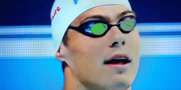 Украинец завоевал “золото” и установил рекорд на Чемпионате мира по плаванию