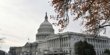 Сенаторы требуют от Трампа провести мощную спецоперацию в Керченском проливе