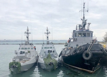 Еще трое моряков с “Яны Капу” назвались военнопленными и отказались давать показания