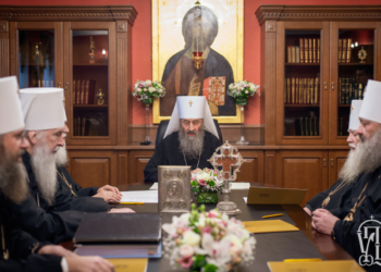 УПЦ МП собрала внеочередное заседание Синода