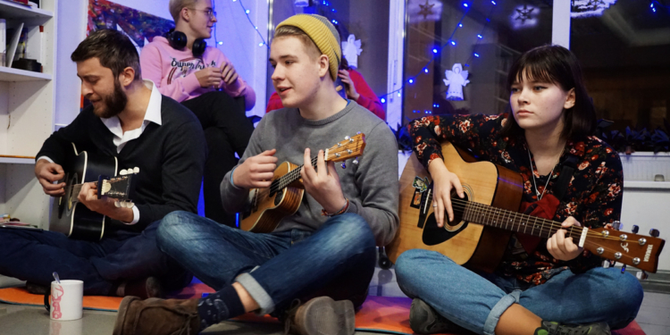 Две тысячи подарков для детей: в Николаеве подвели итоги Мастерской Святого Николая от УАЛ