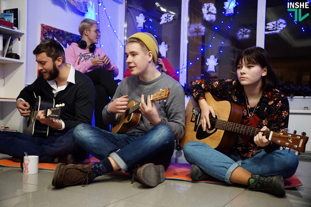 Две тысячи подарков для детей: в Николаеве подвели итоги Мастерской Святого Николая от УАЛ