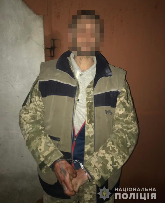 В Николаеве 36-летний рецидивист зарезал своего собутыльника, а потом попытался рассказать полицейским сказочку 3