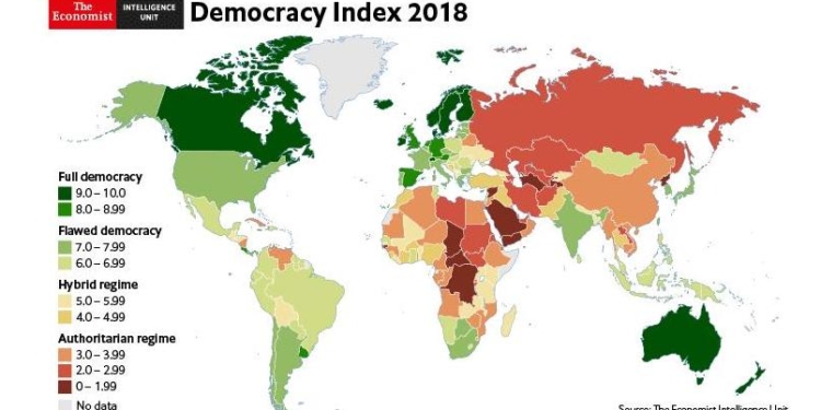В рейтинге “Индекс демократии 2018” Украина является “гибридной демократией” – The Economist