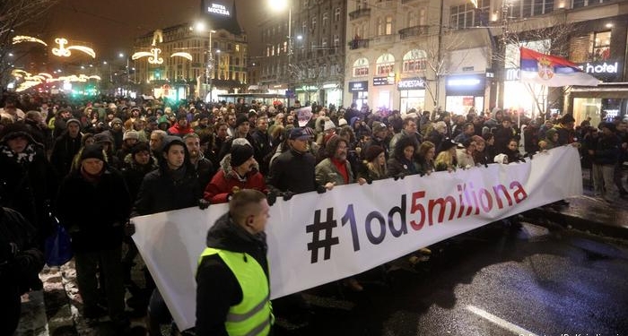 В столице Сербии Белграде вновь прошли акции протеста против политики президента Вучича