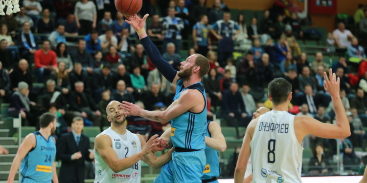 МБК «Николаев» уступил «Днепру»