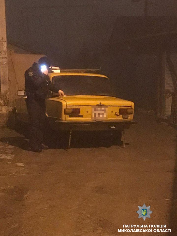 На выходных в Николаеве патрульные нашли 2 угнанных автомобиля 1