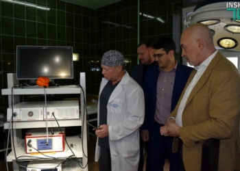 Сначала – артроскопия колена, потом – локтя и запястья: БСМП Николаева получила оборудование, о котором давно мечтала