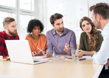 До чего техника дошла: в Эстонии с 2020 года можно будет пожениться, развестись и вступить в права наследства по видеосвязи