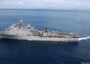 США отправили в Черное море десантный корабль своих Военно-морских сил для поддержания безопасности в регионе