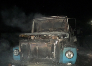 В Снигиревке прямо в гараже сгорел ГАЗ-52