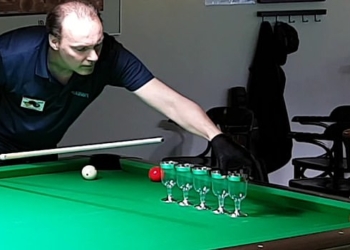 Как он это делает? Профессиональный бильярдист показал удивительное видео
