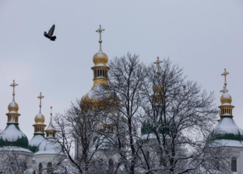 В украинскую поместную церковь перешли уже 100 приходов бывшей УПЦ МП. Южные области «пасут задних»