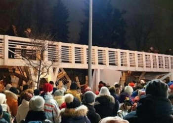 Мостопад продолжается: в Москве  в новогоднюю ночь под звуки гимна рухнул пешеходный мост