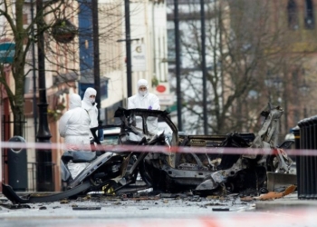 В Северной Ирландии подорвали авто: полиция подозревает «новую ИРА»