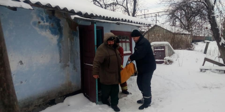На Николаевщине, чтобы доставить женщину к карете скорой помощи, понадобился автомобиль повышенной проходимости