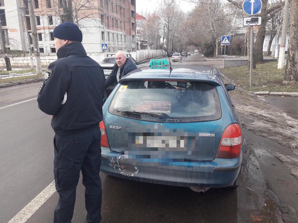 В Николаеве Укртрансбезопасность проверяла таксистов – нашла 16 нарушений 3