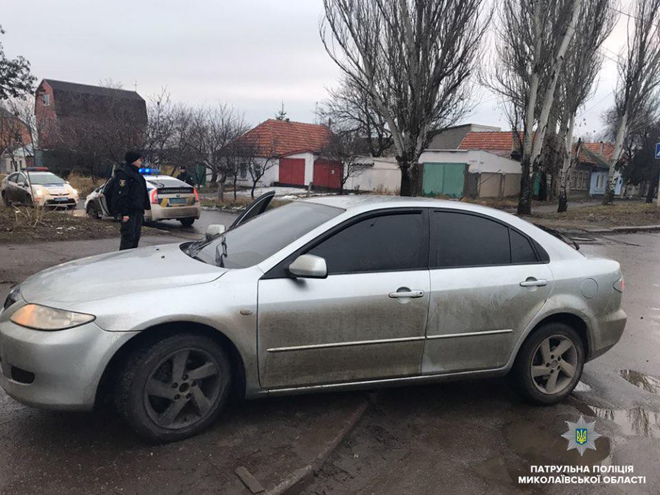 На выходных в Николаеве патрульные нашли 2 угнанных автомобиля 3