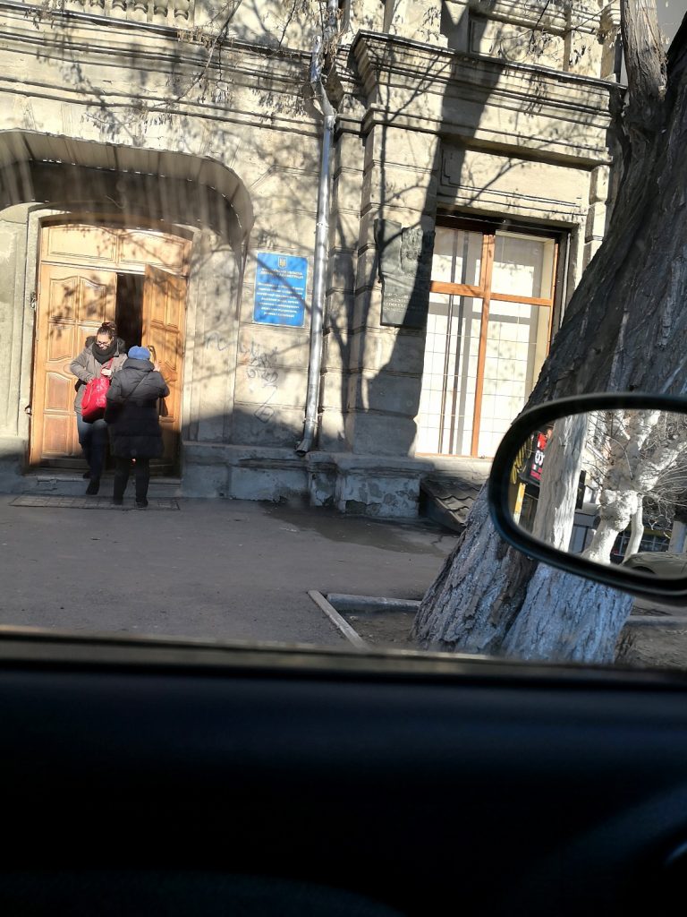 На Николаевщине жителей набирают в команду агитаторов за Петра Порошенко под видом проведения социсследований 7