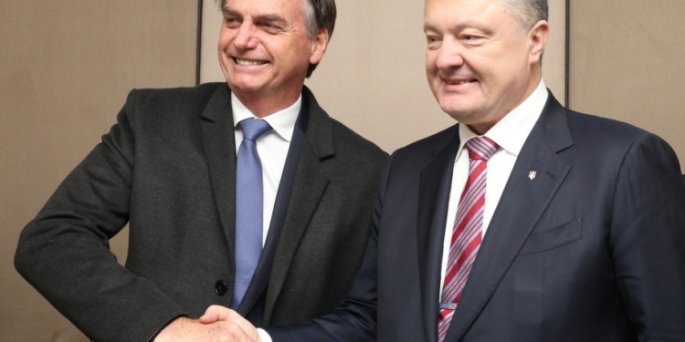 Порошенко пригласил посетить Украину скандального президента Бразилии