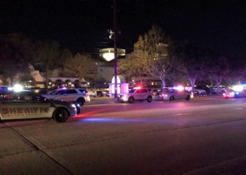 На улице Техаса мужчина расстрелял бывшую жену и дочь