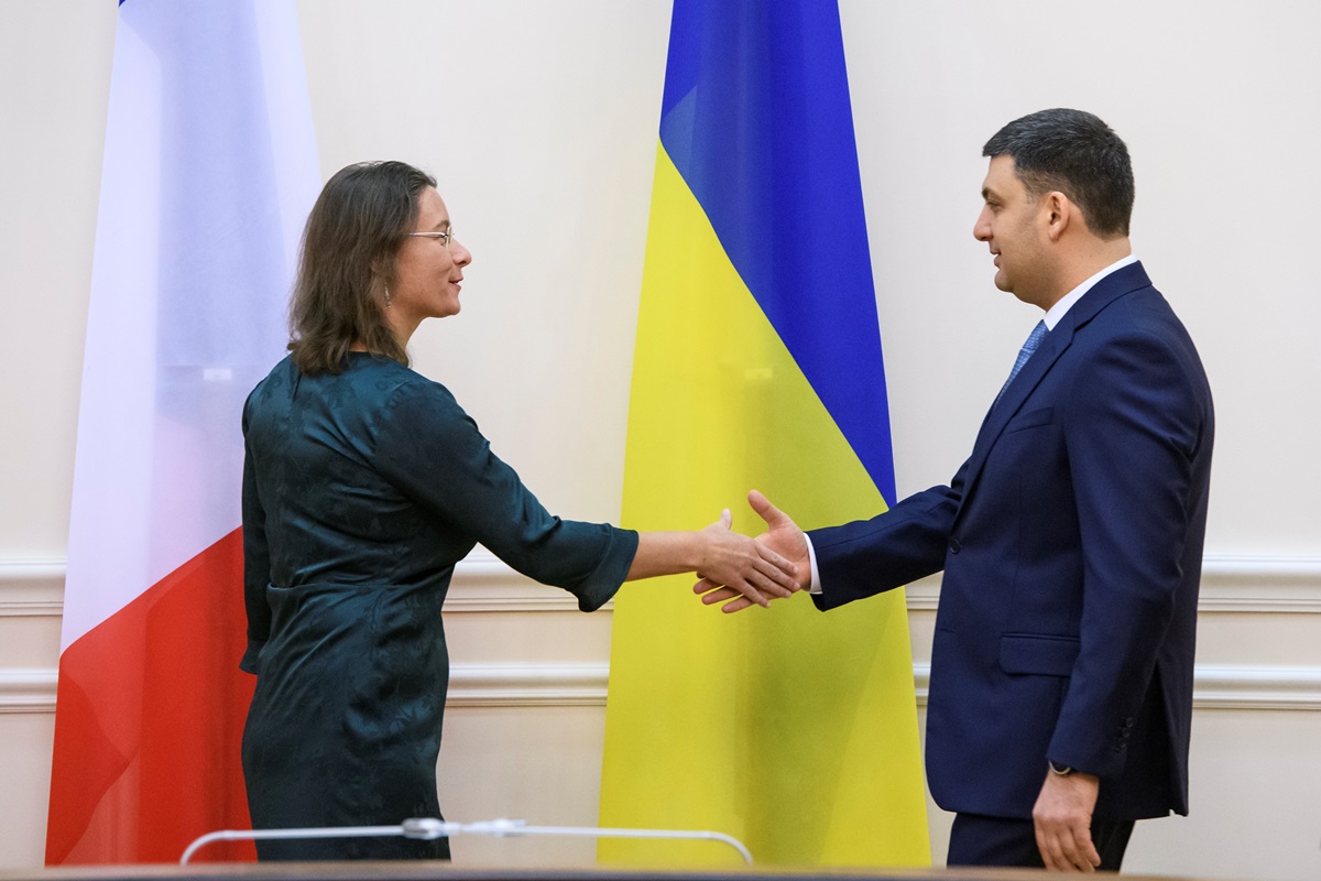 В Мариуполь придет “французская” питьевая вода – Кабмин подписал договор