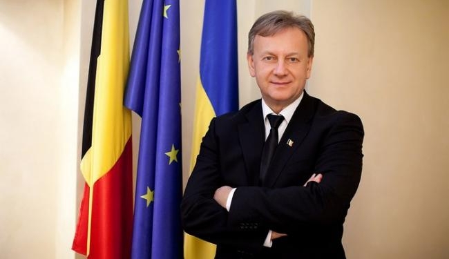 За неправильную парковку. Во Львове избили почетного консула Бельгии