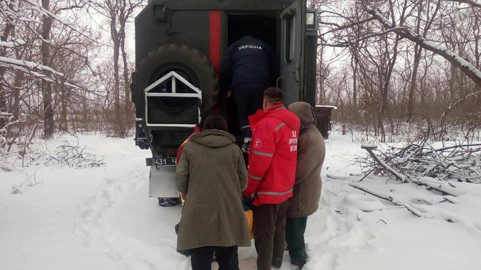 На Николаевщине, чтобы доставить женщину к карете скорой помощи, понадобился автомобиль повышенной проходимости 6