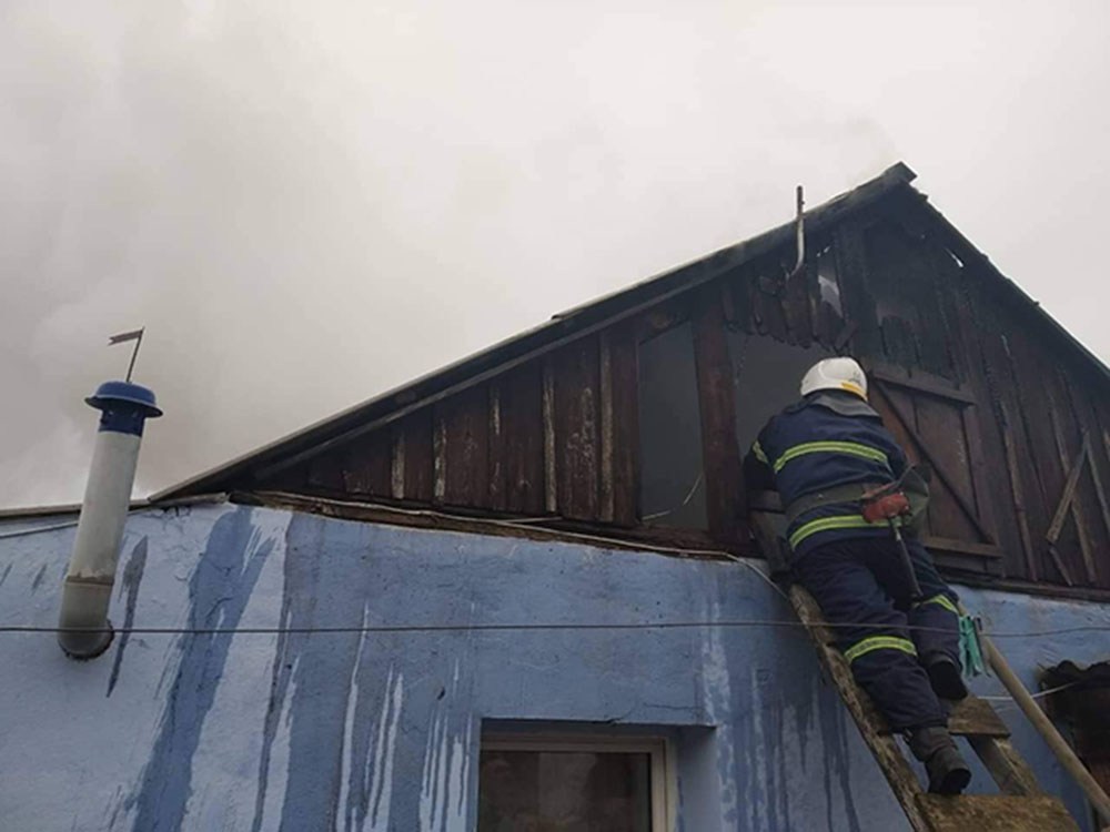 За вчерашний день николаевские спасатели дважды тушили пожары в жилье 5