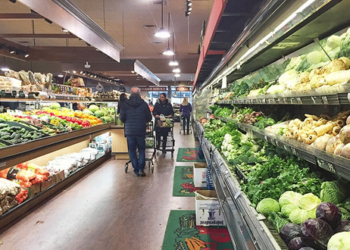 В России транспортные компании предупредили о перебоях с поставками еды в Москву