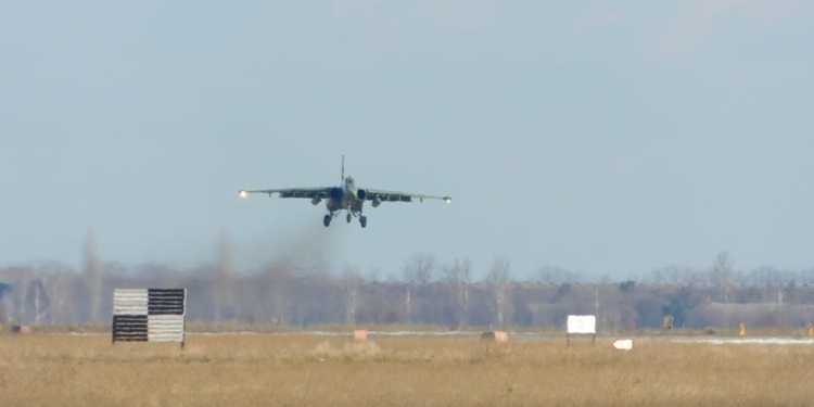 У николаевских летчиков прошла первая в этом году летная смена