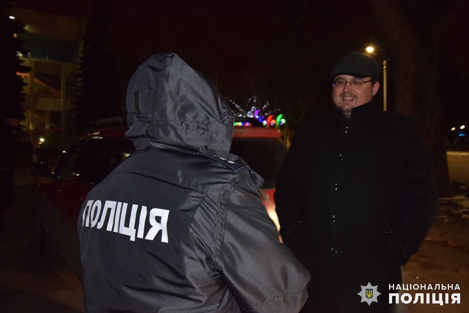 В Николаеве «на горячем» задержали автомобильного вора-сканериста, «вскрывавшего» припаркованные авто 5
