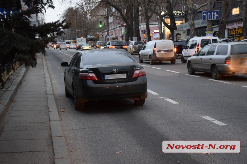 В центре Николаева водитель «Тойоты» сбил пожилую женщину на пешеходном переходе 7