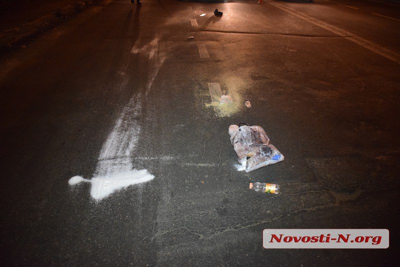 В Николаеве Hyundai сбил пьяного пешехода с покупками 5