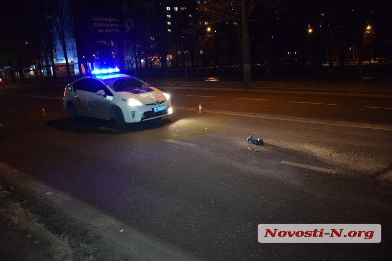 В Николаеве Hyundai сбил пьяного пешехода с покупками 7