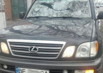 В Николаеве за рулем поймали пьяного водителя Lexus, лишенного прав