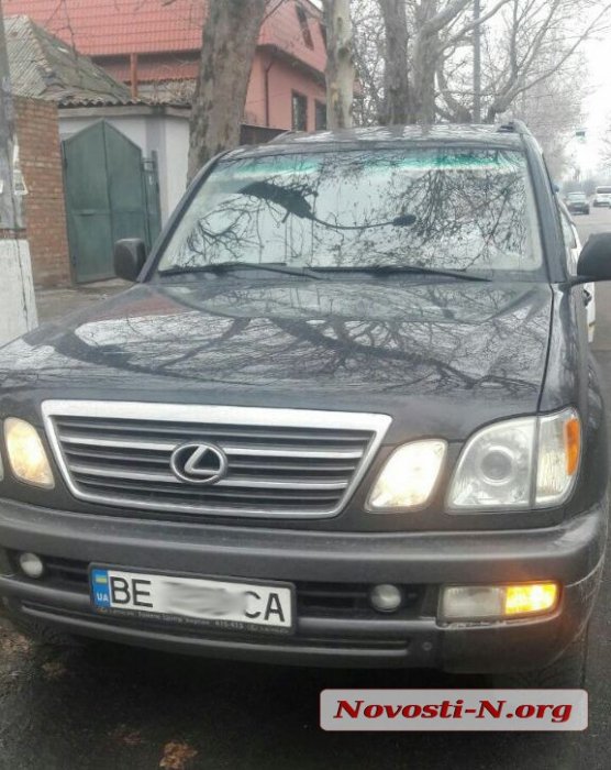 В Николаеве за рулем поймали пьяного водителя Lexus, лишенного прав 1
