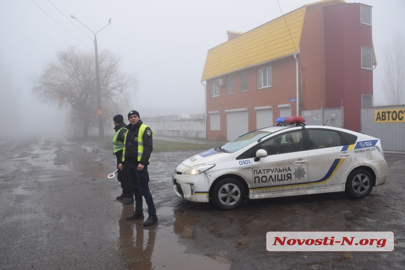 Улица Новозаводская в Николаеве вновь заблокирована. Грузовики едут в объезд по ул. Космонавтов 14