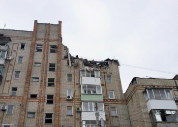 В РФ взрыв в многоэтажке: под завалами люди