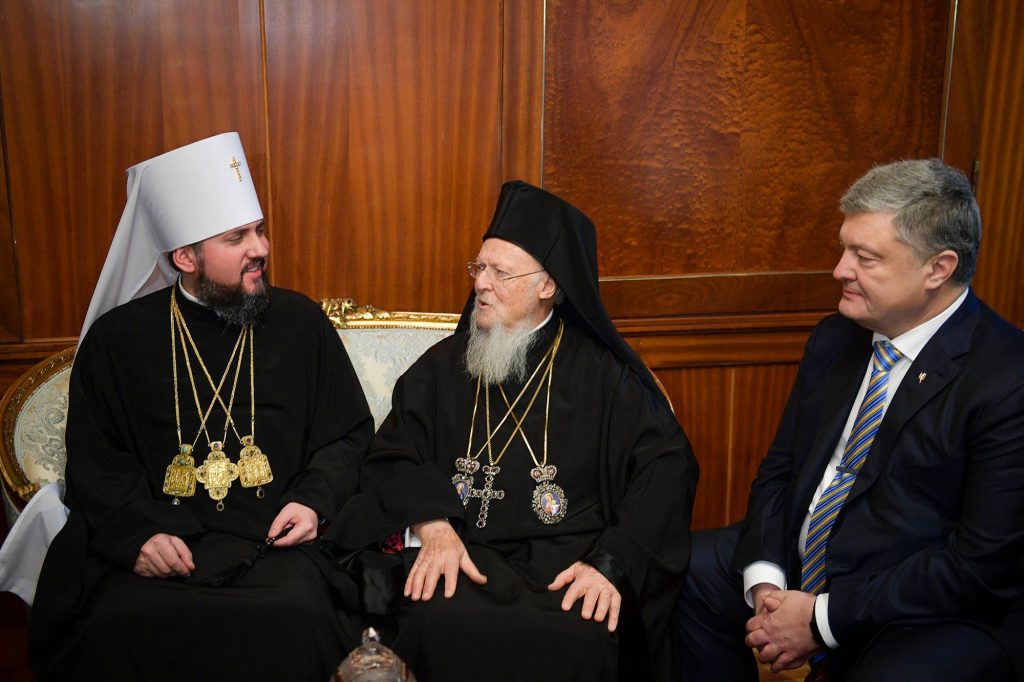 Порошенко пригласил патриарха Варфоломея осуществить визит в Украину 1