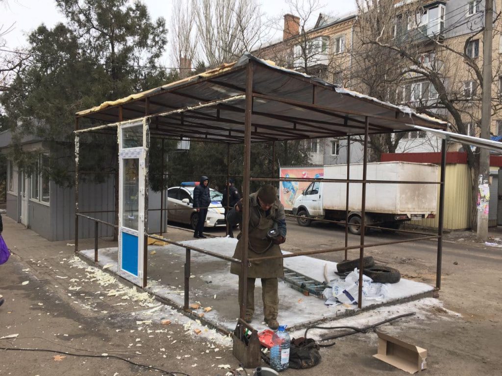 «Дойдем до каждого»: в мэрии Николаева объяснили, почему медленно демонтируют незаконные конструкции 1