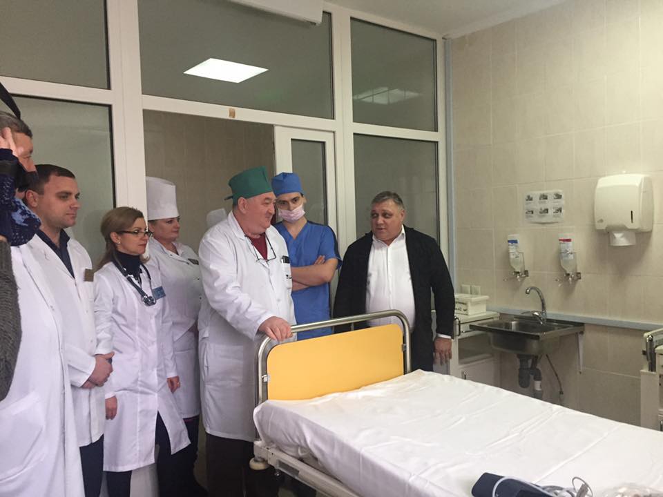 Нардеп Вадим Пидберезняк передал областной больнице новое оборудование 1