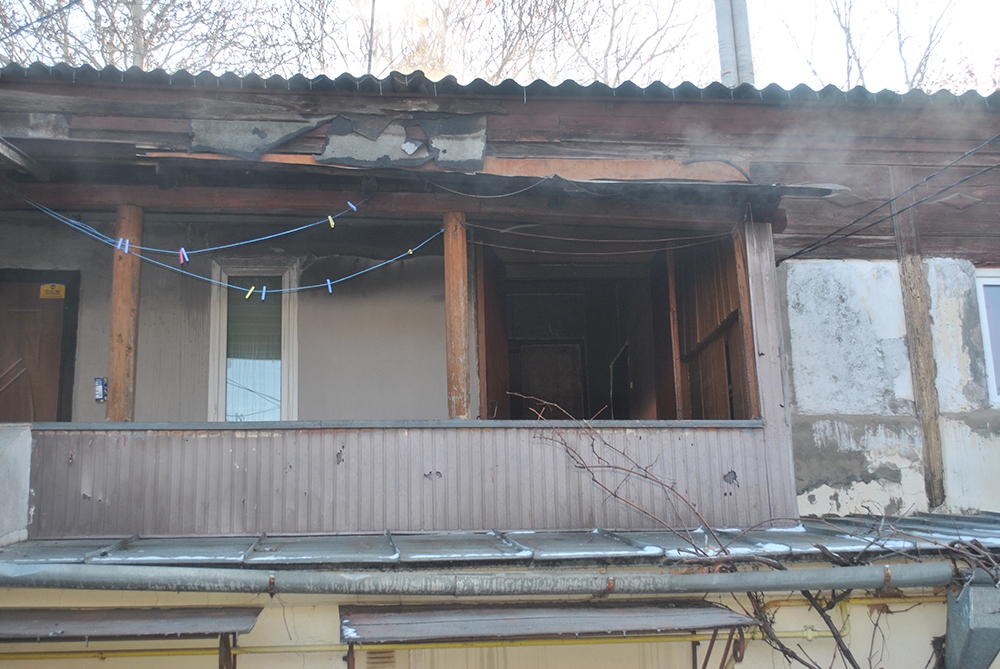 Во время пожара в Центральном районе Николаева пожарные эвакуировали трех жильцов дома – одного пришлось госпитализировать 9