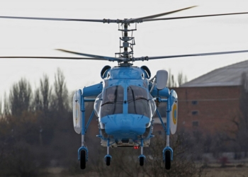 Морские летчики из Николаева испытали вертолет Ка-226: его планируют использовать для санитарных перевозок