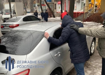 В СБУ задержали группу взяточников – помогали африканцам получать вид на жительство