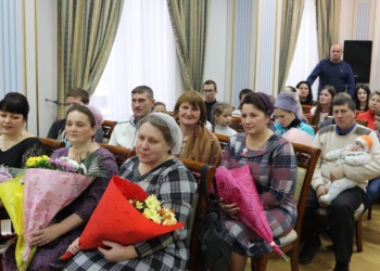 Президент присвоил звание «Мать-героиня» 19 женщинам Николаевщины