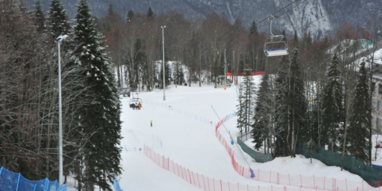 В Сочи из-за схода лавины погибли два человека