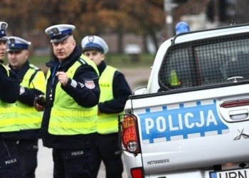 В Варшаве водитель Volkswagen пытался протаранить ворота президентского дворца