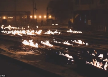 40-градусные морозы заставили поджечь железнодорожные пути в Чикаго